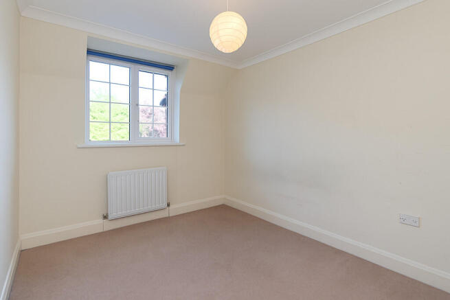 Bedroom 2 - Angle...