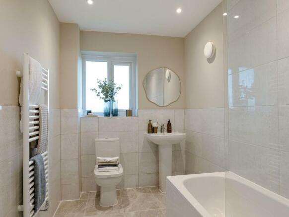 17. Bathroom.jpg