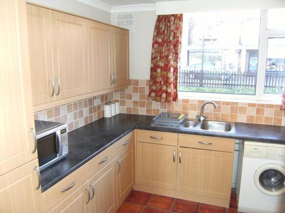 Kitchen (Main)