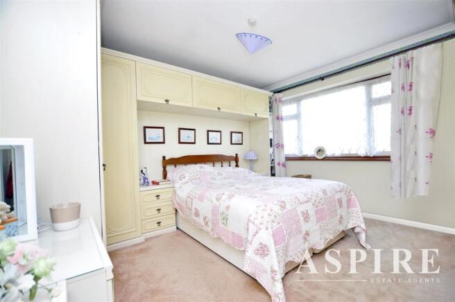 Aspire Estate Agents Benfleet 3.jpg