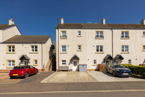 49 Bughtlin Market, East Craigs, EH12 8XP