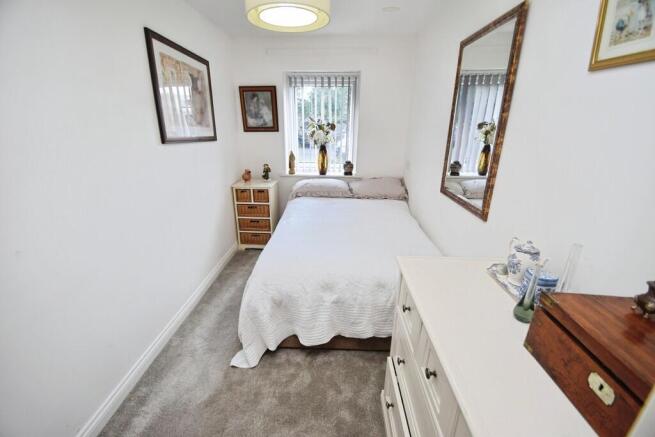 2 bed Apartment for sale Image 8