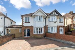 28, Taunton Avenue, Luton LU2 0LL