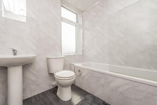 4 bed Terraced for sale Image 11