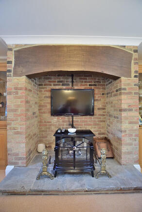 3 bed Semi-Detached for sale Image 7