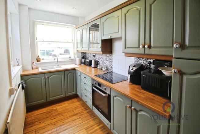 3 bed Terraced for sale Image 4