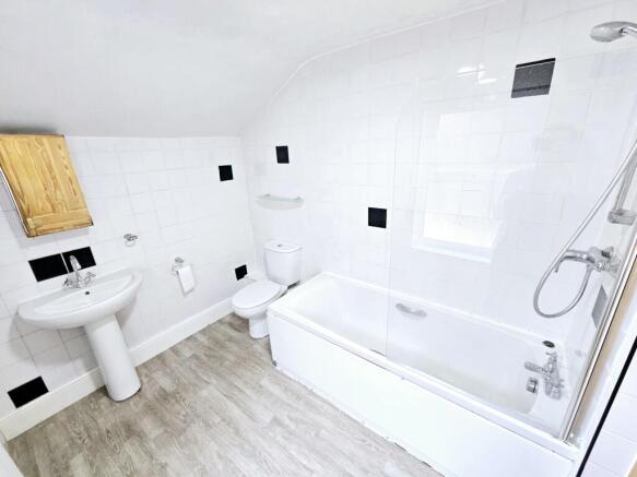 2 bed Terraced for sale Image 9