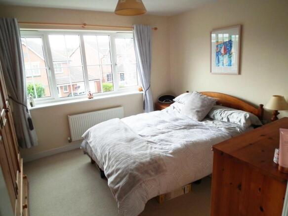 Bedroom 1 Pic 2
