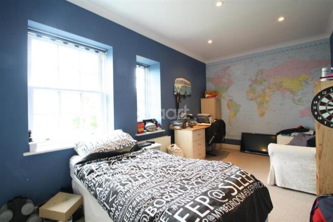 Photo 10