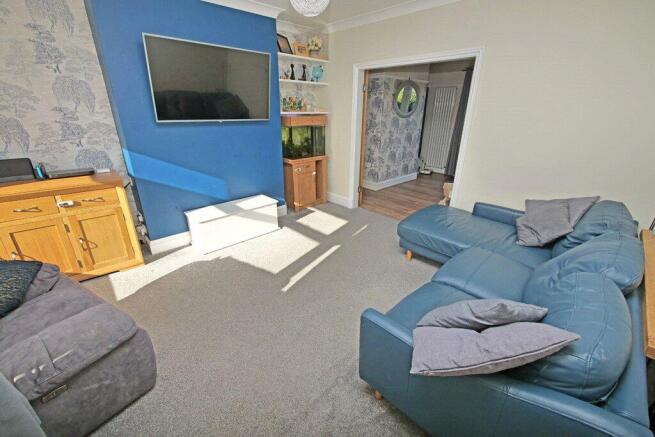4 bed Semi-Detached for sale Image 5