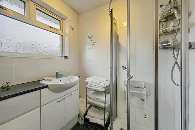 3 bed Detached Bungalow for sale Image 7