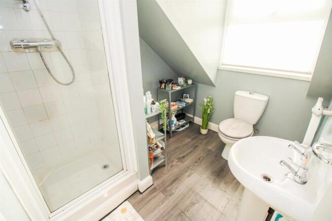 3 bed Town House for sale Image 9