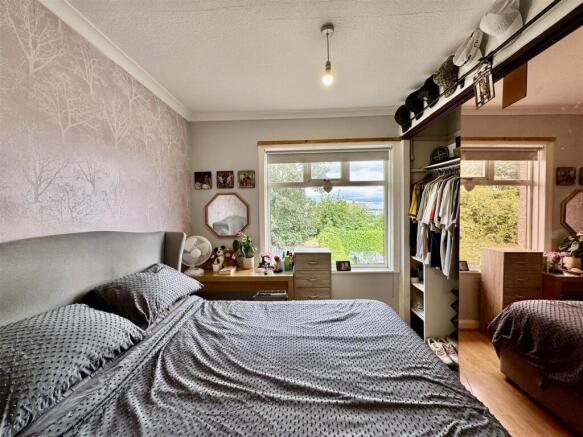 3 bed Semi-Detached for sale Image 10