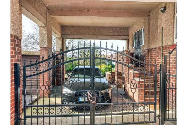 Gated Driveway