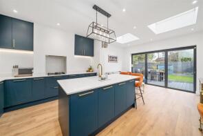 62, Prince George's Avenue, Raynes Park, London SW20 8BH