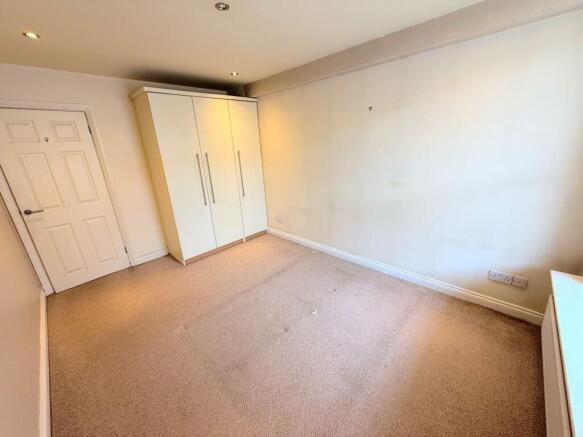 1 bed Apartment for sale Image 9