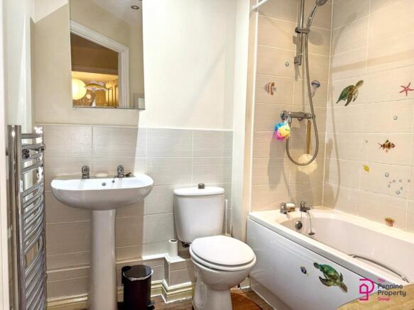 2 bed Apartment for sale Image 10
