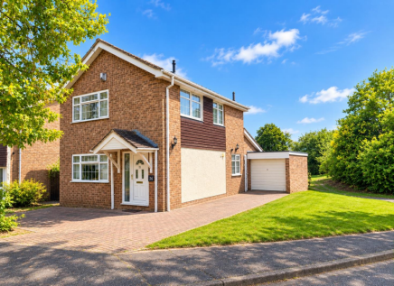 West Mead Court, Standens Barn, Northampton NN3