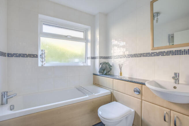 8 Mountain Ash, Marlow Bottom, SL7 3PB (LOW RES)-7