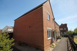 28, Wren Place, Gillingham SP8 4WE