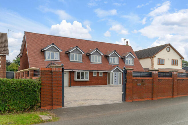Kings Road Calf Heath Wolverhampton, West Midlands, WV10 7DU photo 4