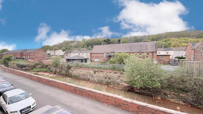 3 bed Terraced for sale Image 12