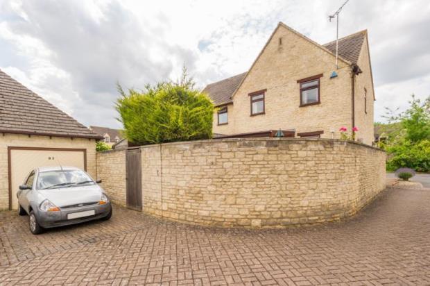 Garage & Parking
