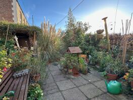 12, Apsley Road, Southsea PO4 8RH