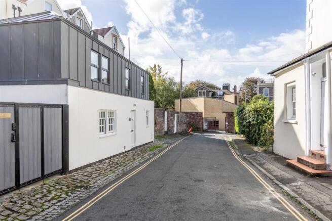 Highbury Villas, High Kingsdown, Bristol photo 3