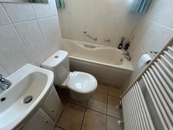 Photo 10