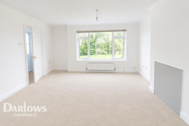 Carmarthen Court, Caerphilly photo 4