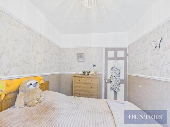 2 bed Flat for sale Image 12