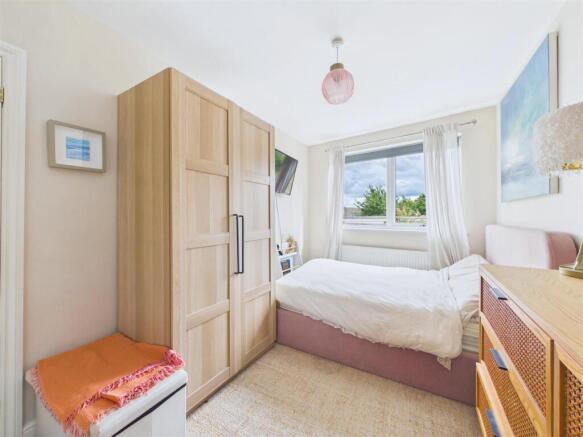 2 bed Apartment for sale Image 9