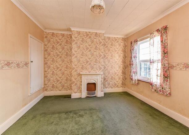 2 Shaw Lane-bed1.jpg