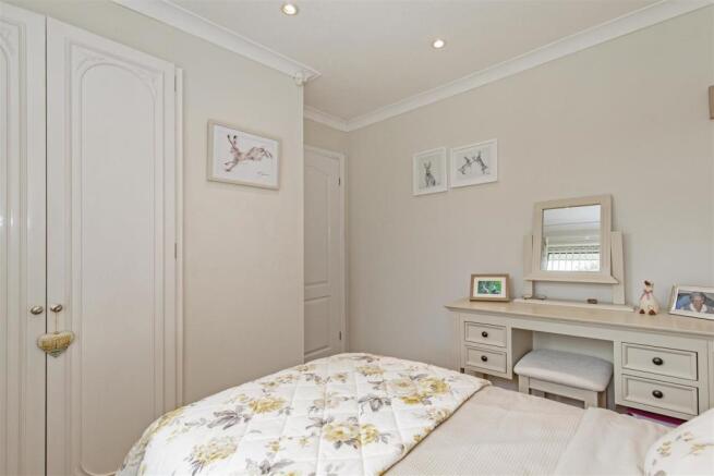 Bedroom 3-2.jpg