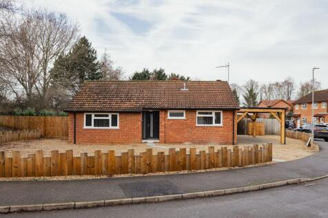 Chain Free in South Wootton