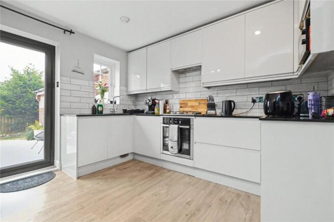 2 bed Semi-Detached for sale Image 3