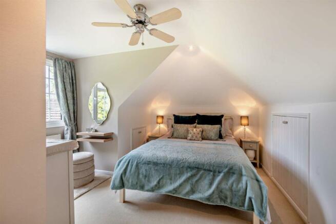 8596393-interior24-800.jpg