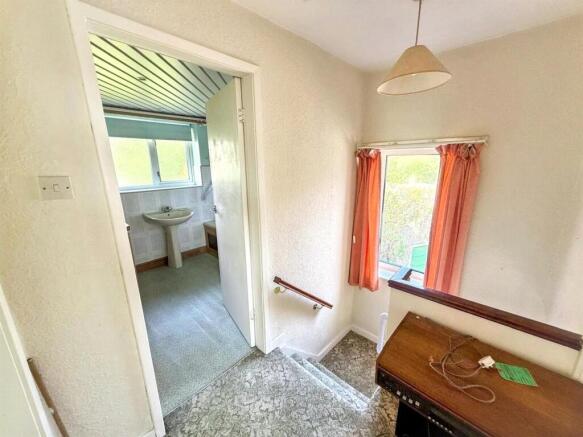 3 bed Semi-Detached for sale Image 10