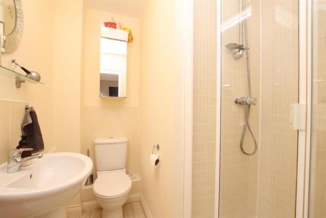 Ensuite.JPG