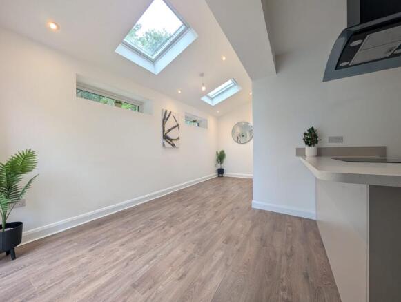 3 bed Semi-Detached for sale Image 5