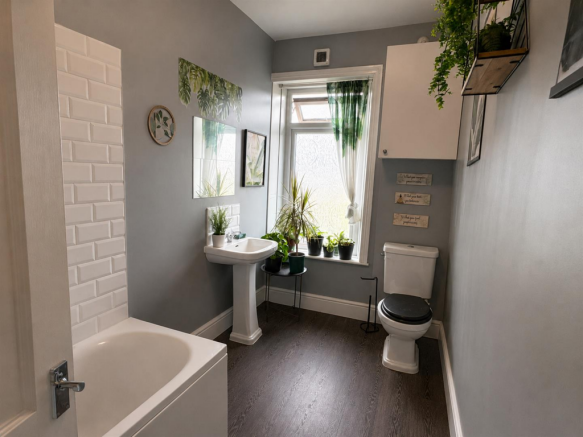2 bed Terraced for sale Image 5