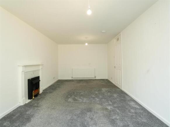 2 bed Semi-Detached Bungalow for sale Image 6
