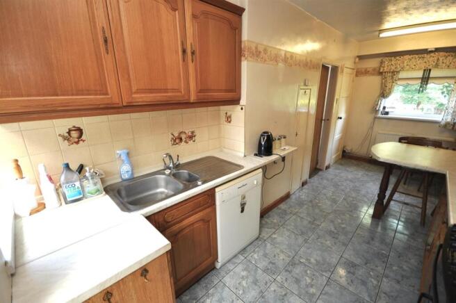 House in Doncaster, Sykehouse - More