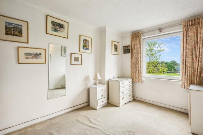 75 Homecross House, Fishers Lane, W4-9.jpg