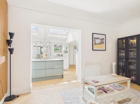 3 bed Terraced for sale Image 9