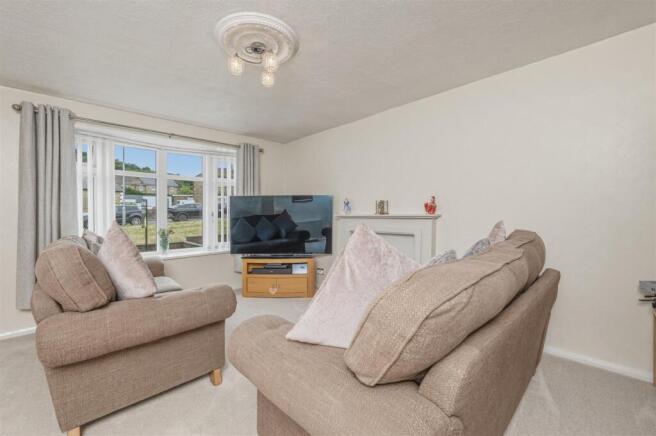 3 bed Terraced for sale Image 5
