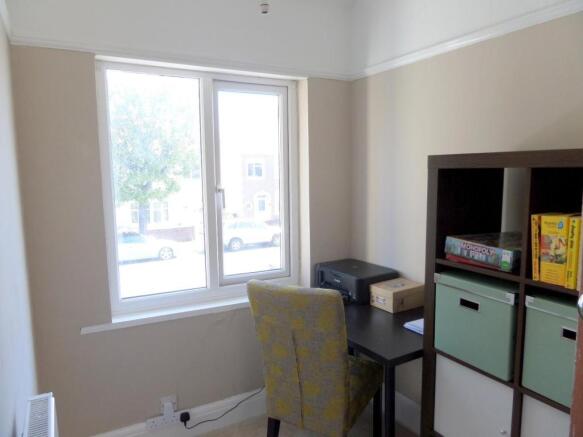 58 Bryniau Road 004.