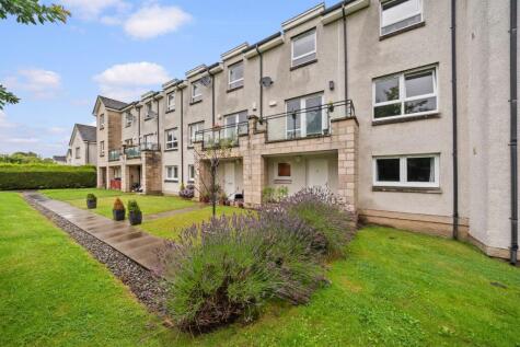 Stance Place, Larbert, FK5