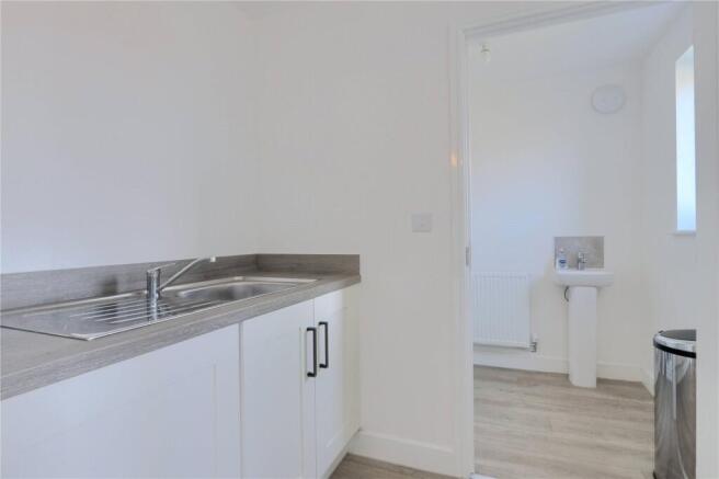 4 bed Detached for sale Image 11